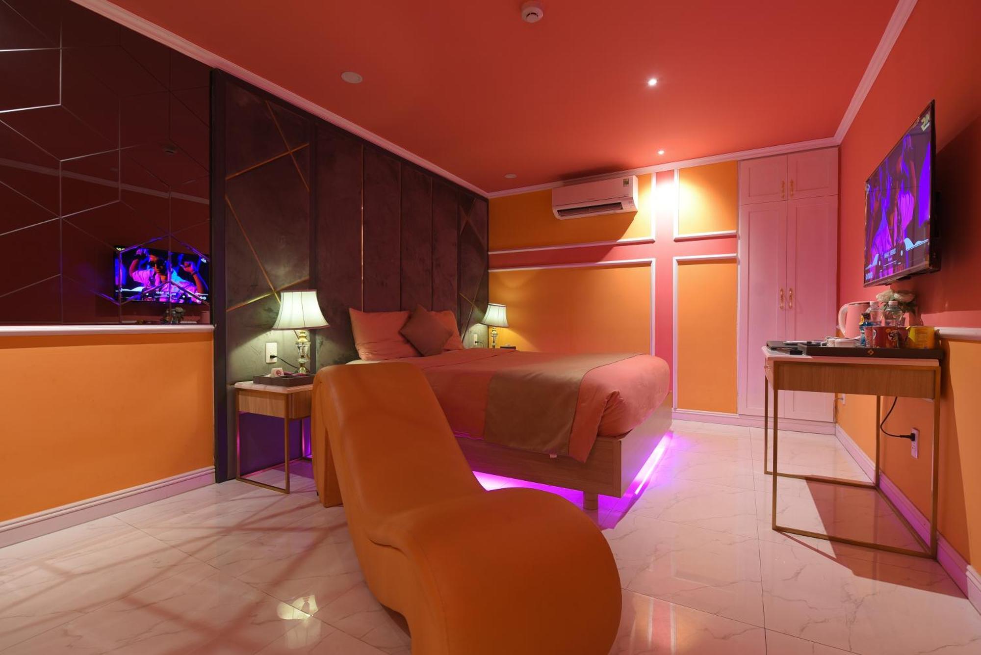 Chiic House 1 - Khach San Tinh Yeu *