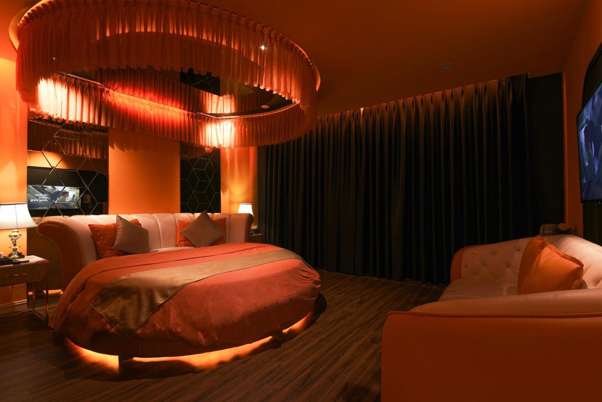 Chiic House 1 - Khach San Tinh Yeu *